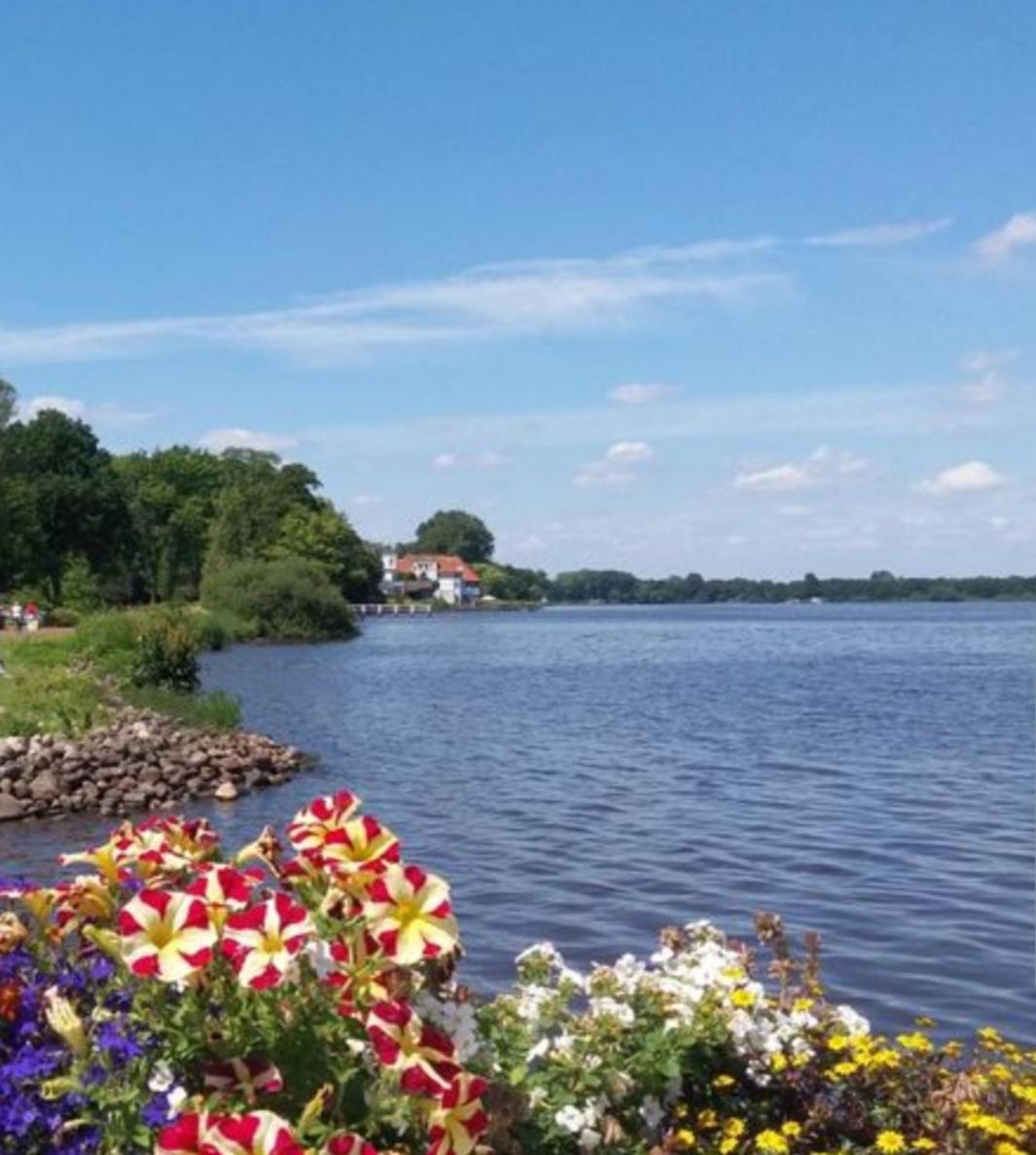 Wohlfuehloase Am Bad Zwischenahner Meer Exterior foto
